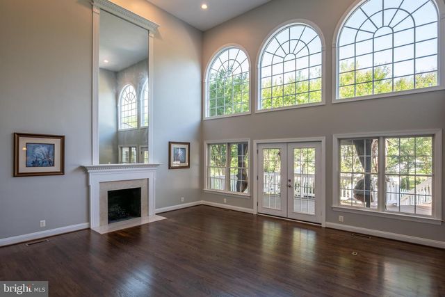 20262 KIAWAH ISLAND DR, Ashburn, VA 20147