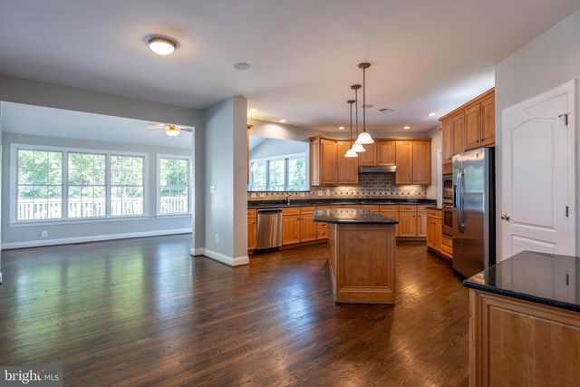 20262 KIAWAH ISLAND DR, Ashburn, VA 20147