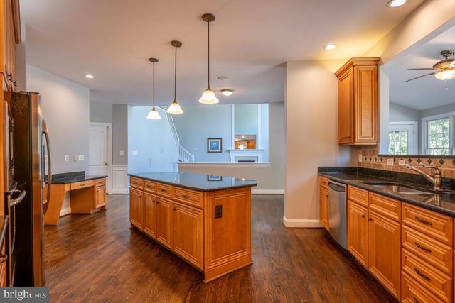 20262 KIAWAH ISLAND DR, Ashburn, VA 20147
