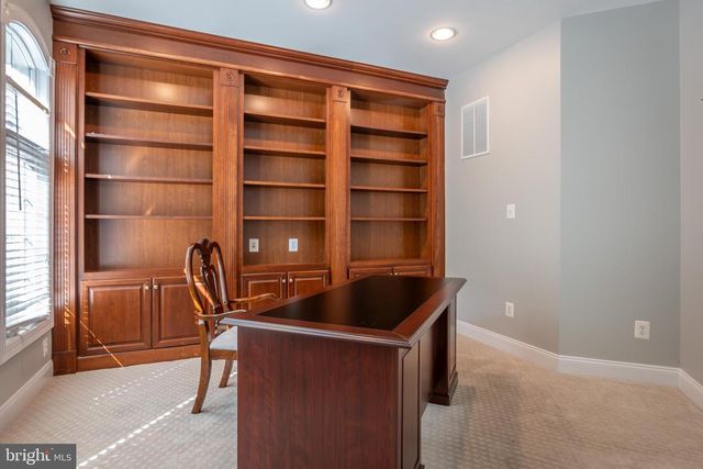20262 KIAWAH ISLAND DR, Ashburn, VA 20147