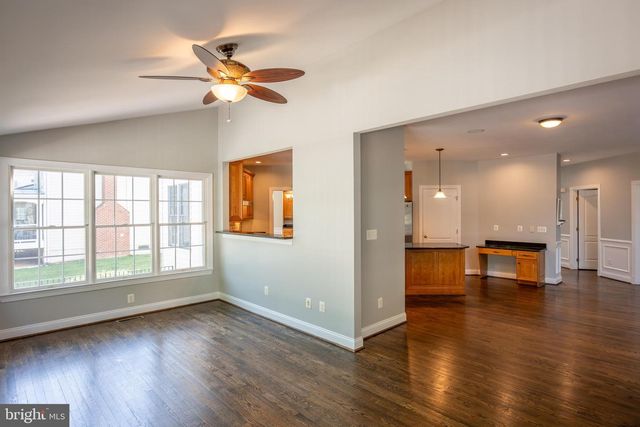 20262 KIAWAH ISLAND DR, Ashburn, VA 20147
