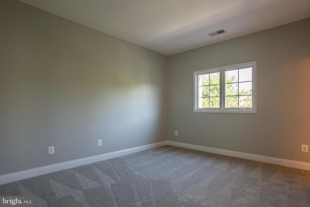 20262 KIAWAH ISLAND DR, Ashburn, VA 20147