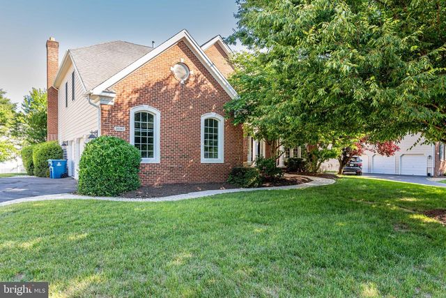 20262 KIAWAH ISLAND DR, Ashburn, VA 20147