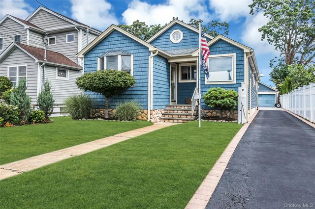 2723 Clarendon Avenue, Bellmore, NY 11710