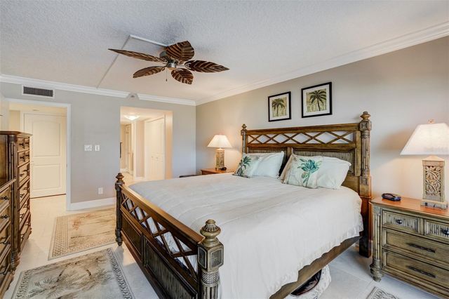 1480 GULF BOULEVARD 103, Clearwater Beach, FL 33767