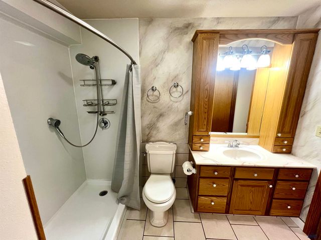 4802 GALENA DR, Rapid City, SD 57702