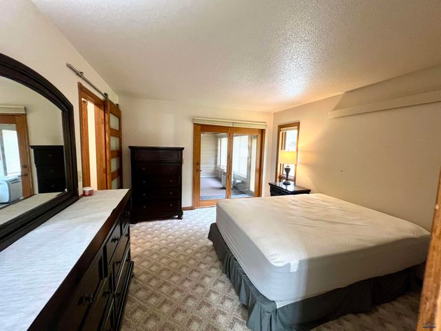 4802 GALENA DR, Rapid City, SD 57702