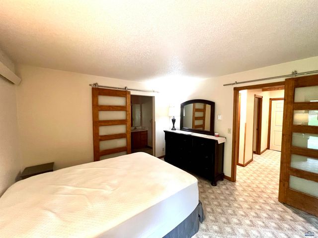 4802 GALENA DR, Rapid City, SD 57702