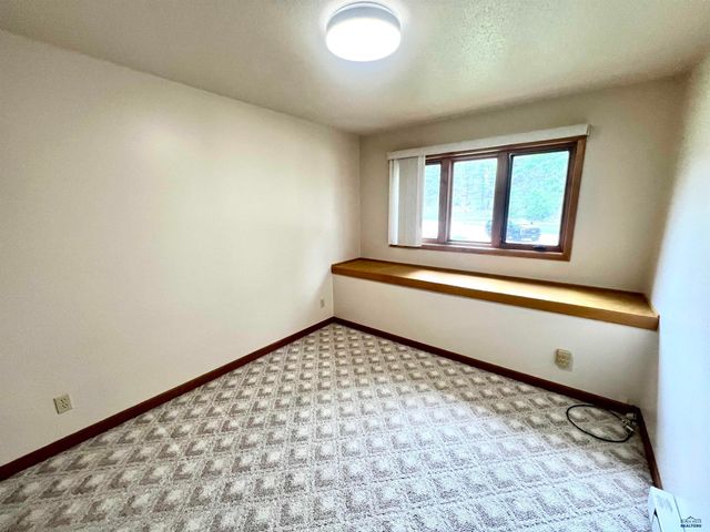 4802 GALENA DR, Rapid City, SD 57702