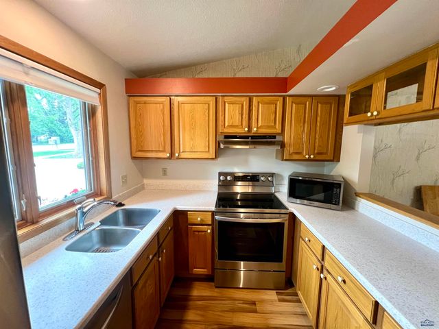 4802 GALENA DR, Rapid City, SD 57702