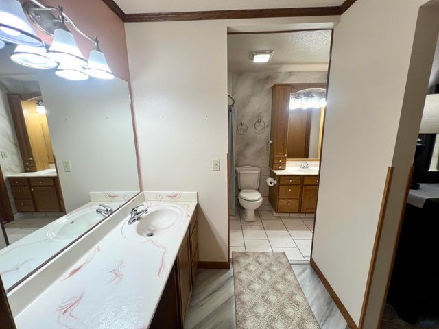 4802 GALENA DR, Rapid City, SD 57702