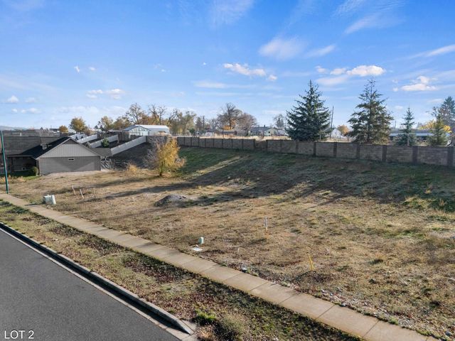 11406 E Coyote Rock Dr, Spokane Valley, WA 99206