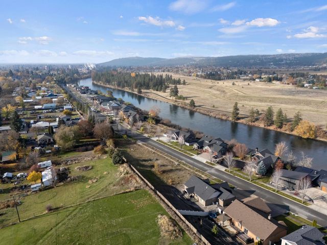 11406 E Coyote Rock Dr, Spokane Valley, WA 99206