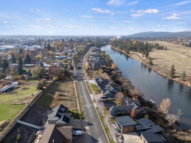 11406 E Coyote Rock Dr, Spokane Valley, WA 99206