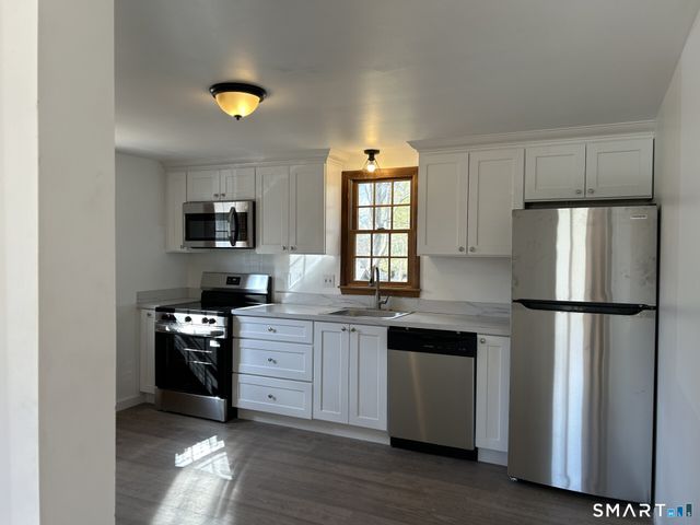 10 Bonnybrook Drive, New Milford, CT 06776