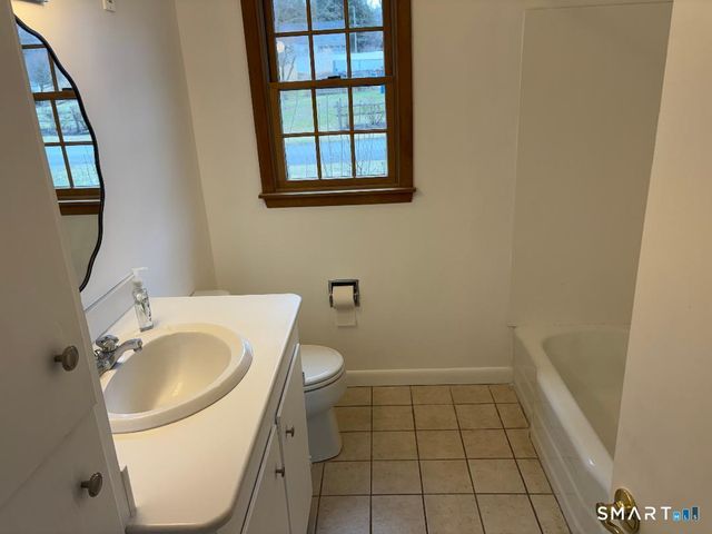 10 Bonnybrook Drive, New Milford, CT 06776