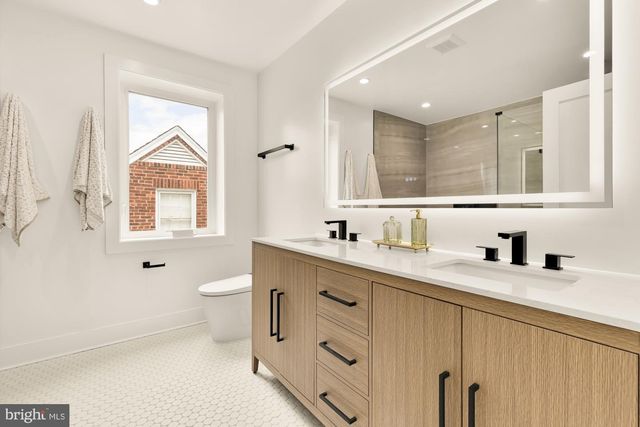 1507 UNDERWOOD ST NW, Washington, DC 20012