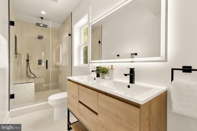 1507 UNDERWOOD ST NW, Washington, DC 20012