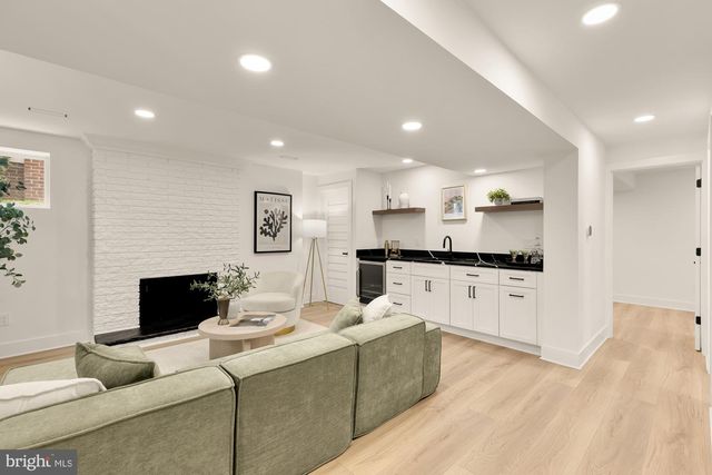 1507 UNDERWOOD ST NW, Washington, DC 20012
