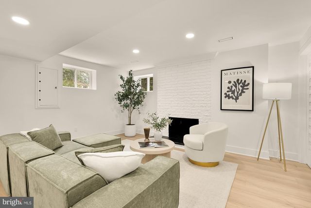 1507 UNDERWOOD ST NW, Washington, DC 20012