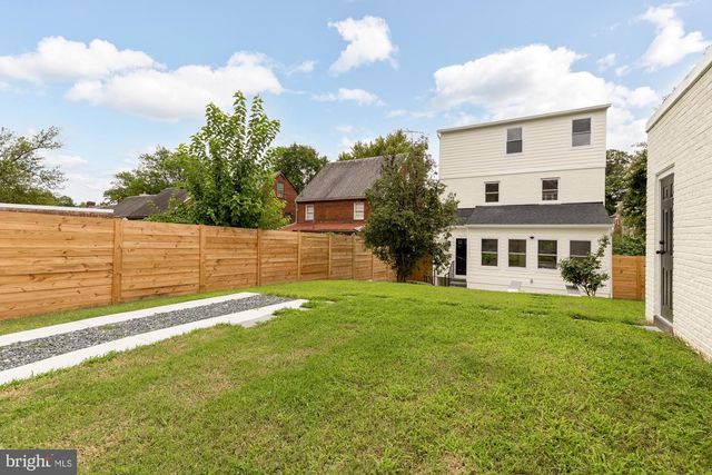 1507 UNDERWOOD ST NW, Washington, DC 20012