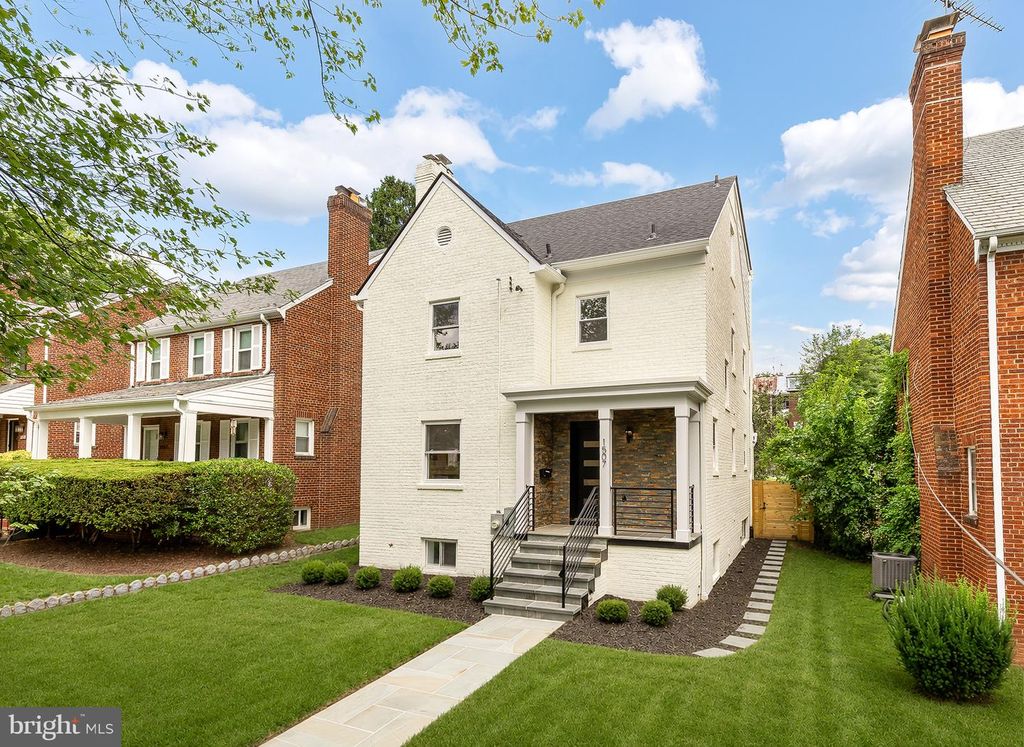 1507 UNDERWOOD ST NW, Washington, DC 20012