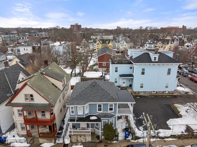 5 Gayland St 2, Boston, MA 02125