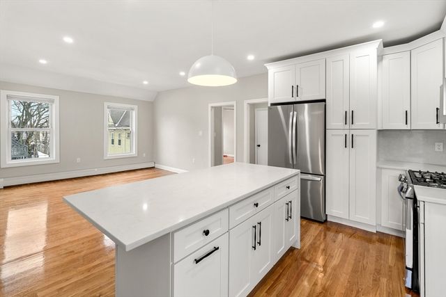 5 Gayland St 2, Boston, MA 02125