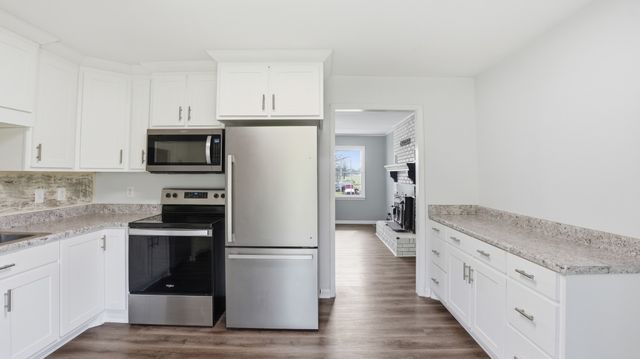 179 Old Huntsville Rd, Fayetteville, TN 37334