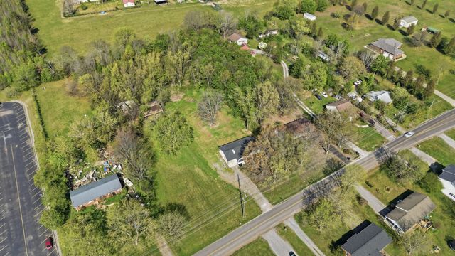 179 Old Huntsville Rd, Fayetteville, TN 37334