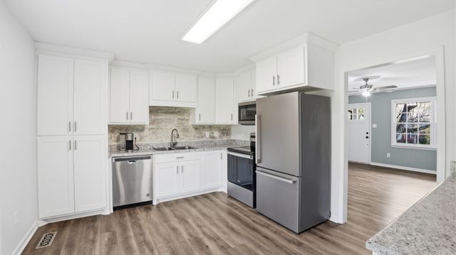 179 Old Huntsville Rd, Fayetteville, TN 37334