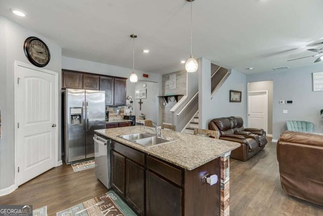 410 Maple Brook Drive, Dawsonville, GA 30534
