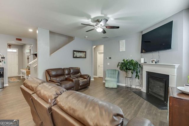 410 Maple Brook Drive, Dawsonville, GA 30534