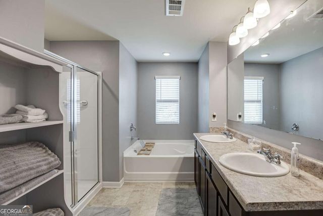410 Maple Brook Drive, Dawsonville, GA 30534