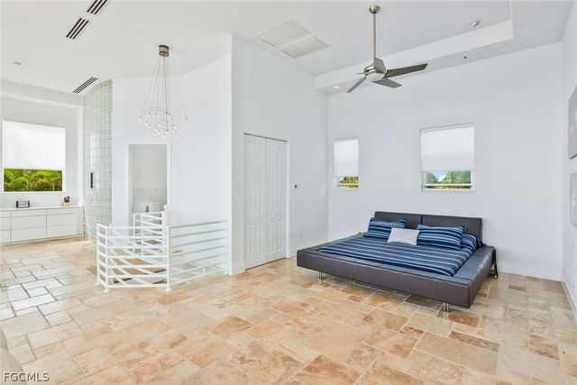 2302 SE 28th ST, Cape Coral, FL 33904