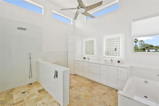 2302 SE 28th ST, Cape Coral, FL 33904