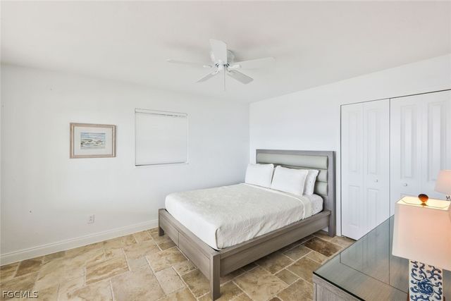 2302 SE 28th ST, Cape Coral, FL 33904