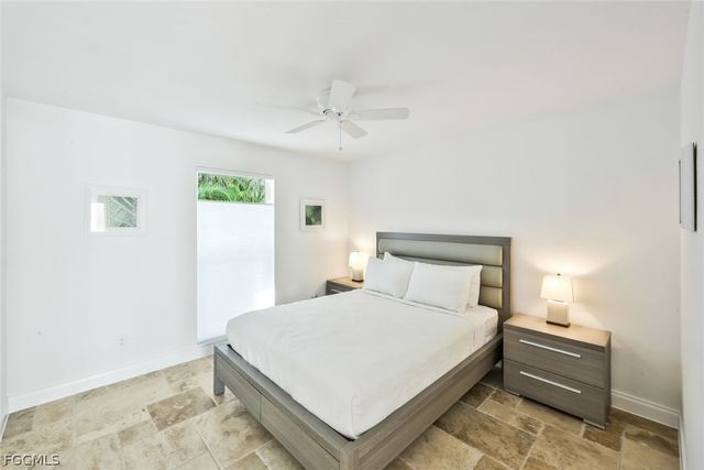 2302 SE 28th ST, Cape Coral, FL 33904