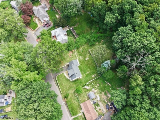 30 Chestnut Ter, Rockaway Boro, NJ 07866