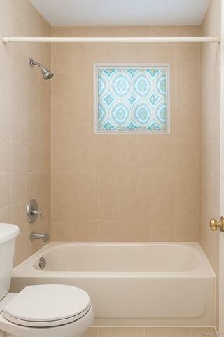 656 Post Avenue, Bellport, NY 11713