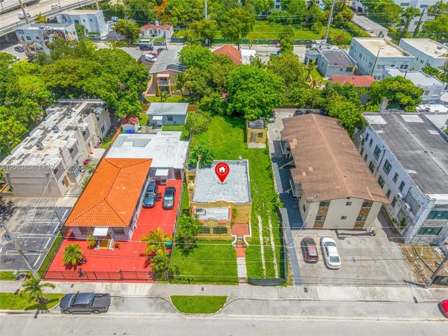 559 NW 34th St, Miami, FL 33127