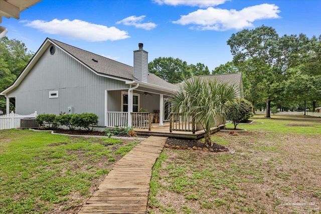2833 Tunnel Rd, Pace, FL 32571