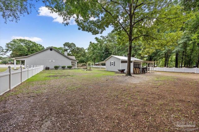 2833 Tunnel Rd, Pace, FL 32571