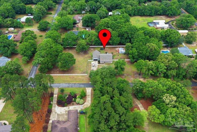 2833 Tunnel Rd, Pace, FL 32571