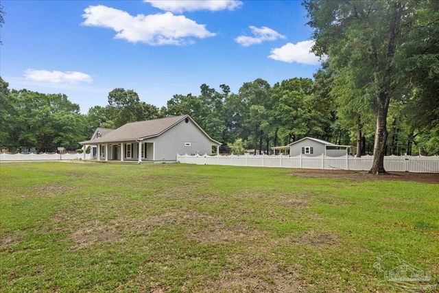 2833 Tunnel Rd, Pace, FL 32571