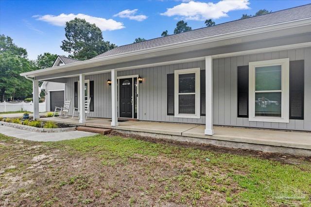 2833 Tunnel Rd, Pace, FL 32571