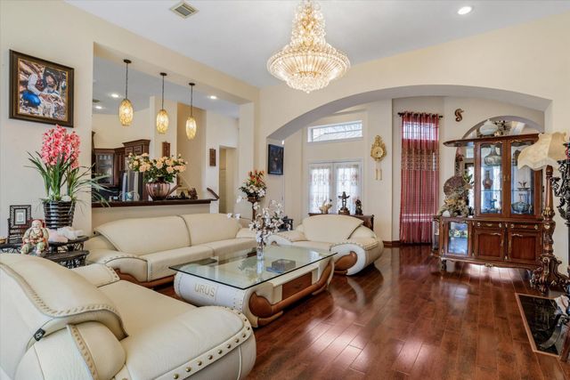 7114 Habersham Avenue, Sugar Land, TX 77479