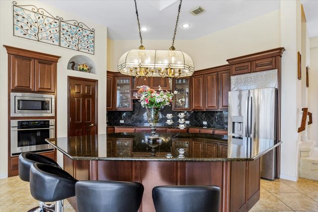 7114 Habersham Avenue, Sugar Land, TX 77479