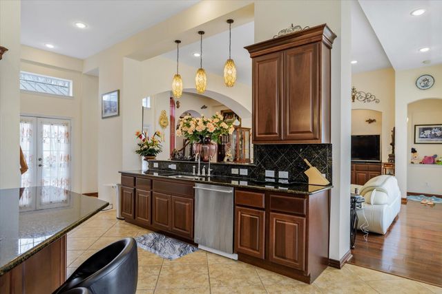 7114 Habersham Avenue, Sugar Land, TX 77479