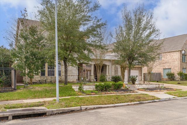 7114 Habersham Avenue, Sugar Land, TX 77479